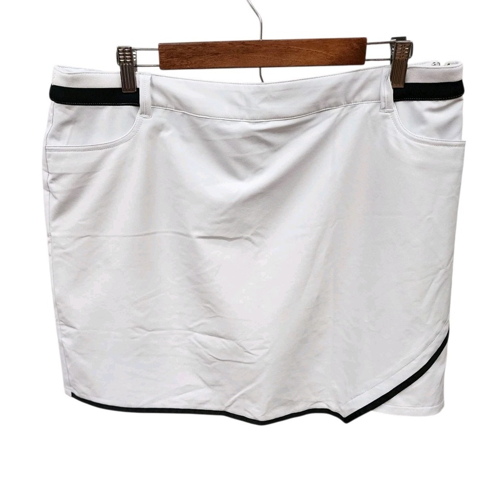 Nivo Lanctot Women's Skirt Stretch Golf Skort  Size 14 White Black Accent NWT